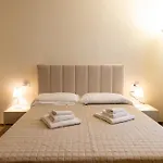 호텔 Mirella 3*