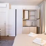 호텔 Mirella 3*