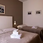 Mirella 3*