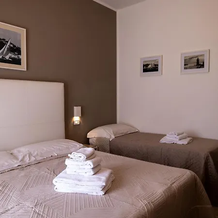 Mirella 3*