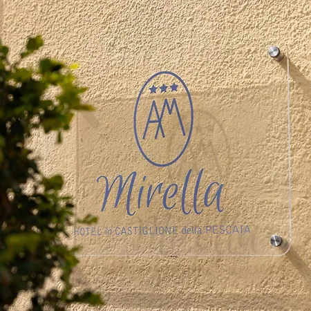 Mirella קסטליונה דלה פסקאיה