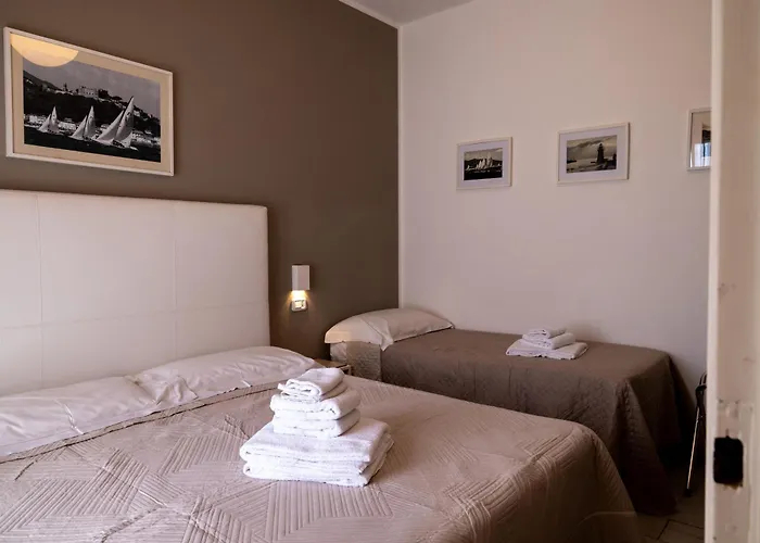 Mirella 3*