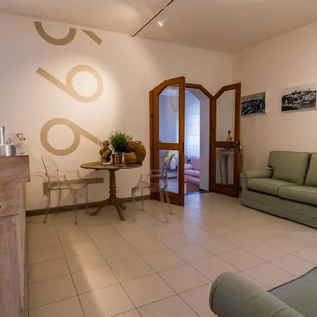 Mirella 호텔 카스틸리오네 델라 페스카이아